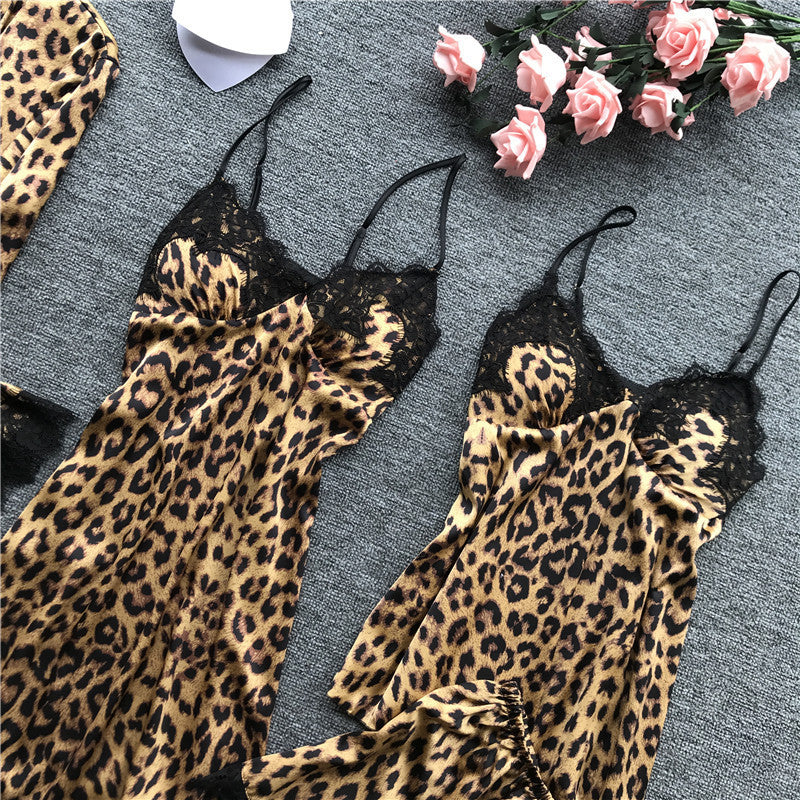 Long sleeve robe
